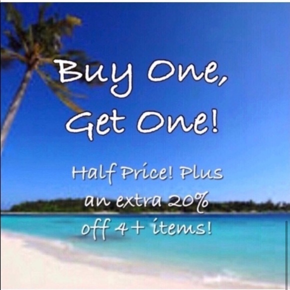 UA lightweight scoop neck racerback tank top M - Picture 9 of 10